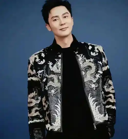 李晨是真的牛,怪不得叫"大黑牛",每一任都是超级大美女!