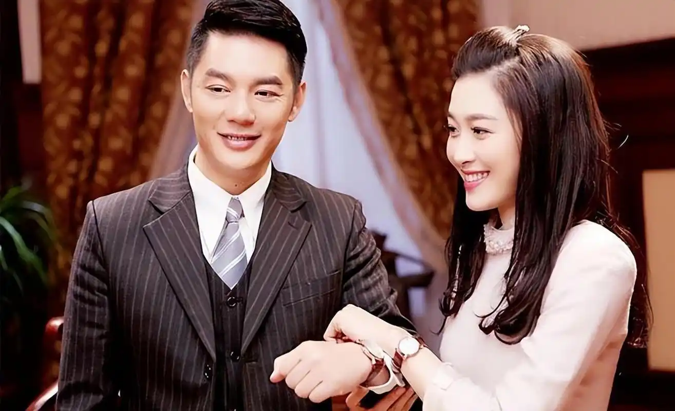 演员傅程鹏成名后抛妻弃子净身出户娶周丽淇前妻红了他糊了