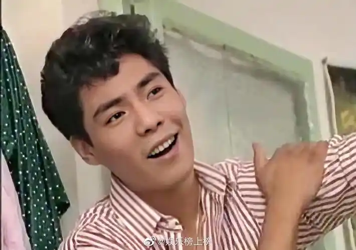 屠洪刚有三段婚姻有一对儿女和一个继子