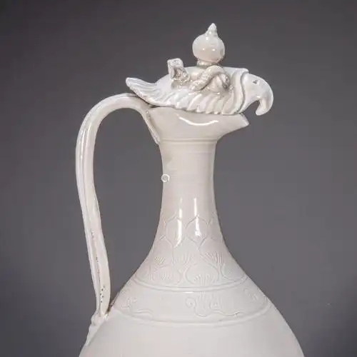 宋代定窑凤首壶