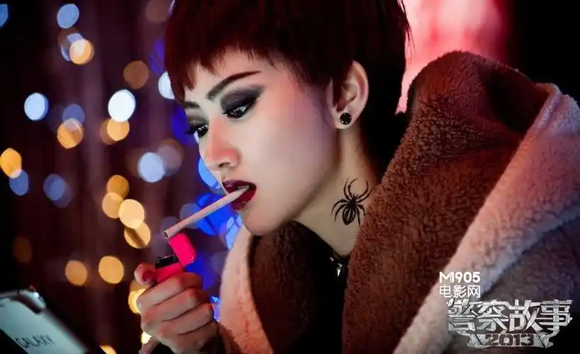 警察故事2013终极预告景甜叛逆造型抢眼