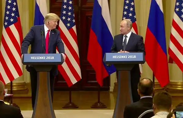 特朗普和普京在赫尔辛基举行首次正式会晤【4】