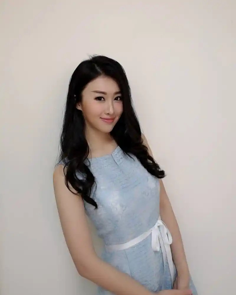 黄心颖被网友咒同马国明分手!同届港姐马上点赞,事后解释是手滑