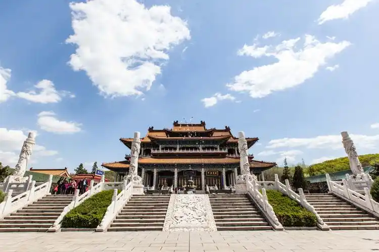 鞍山玉佛苑人间奇迹世界最大玉佛