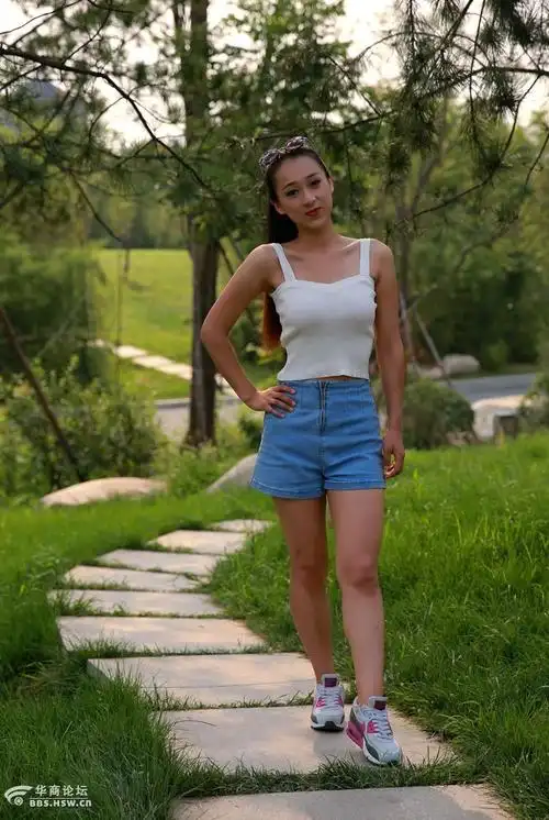 清凉山公园拍美眉