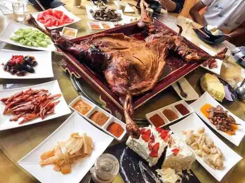 羊名天下烤全羊主题餐厅-"新的学期,新的开始!然后老大带我们聚餐了.