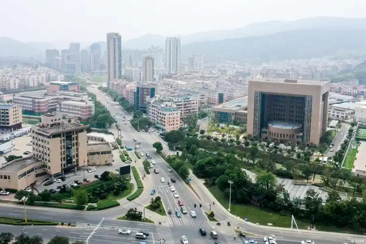 每日玉景丨美丽玉环重焕光彩