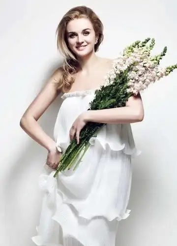 乌克兰女星"伊莉莎"演技也不差时尚又迷人