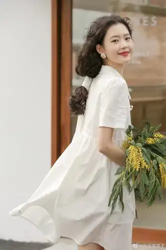 指尖少年那个甜妹找到了叫应亦涵