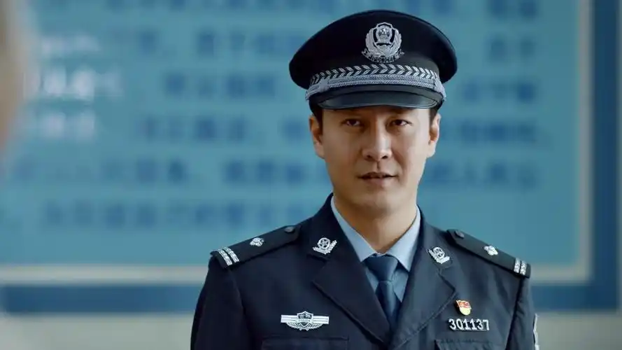 《四平警事之尖峰时刻》主题曲《黑夜之光》发布,张浩倾情演唱,总有一