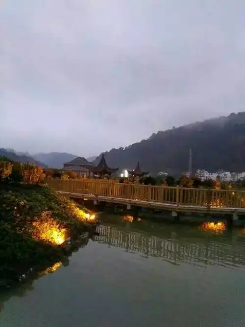 正安县瑞溪镇水车坝迷人风光!