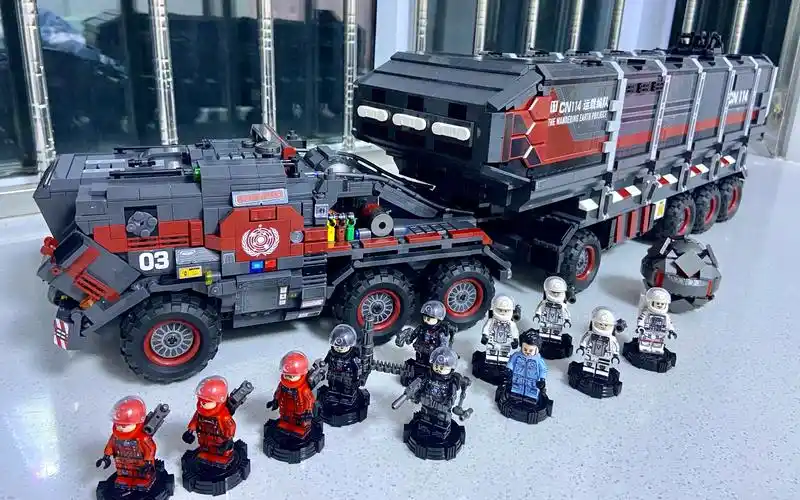 活动作品流浪地球cn171厢式运载车积木拼装车头