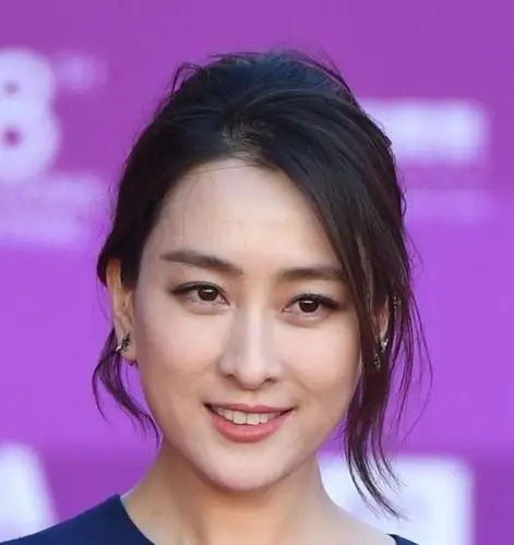 明星美照,图二马苏和男星的合照,笑的好迷人!