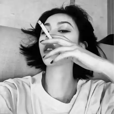 高清霸气女头像黑白图片 超拽高雅社会女生头像图片 - 女生头像