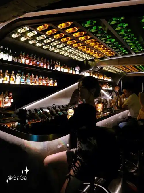 杭州夜生活agehouse西湖边独栋别墅酒吧