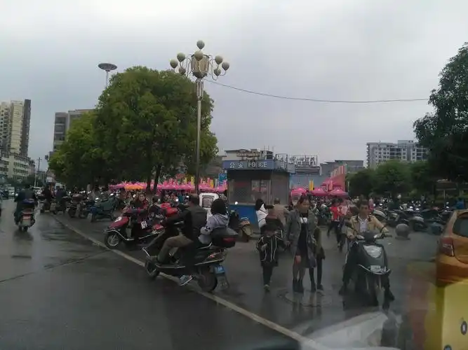 湖南省永州市宁远县舜陵镇重华路11号天气预报