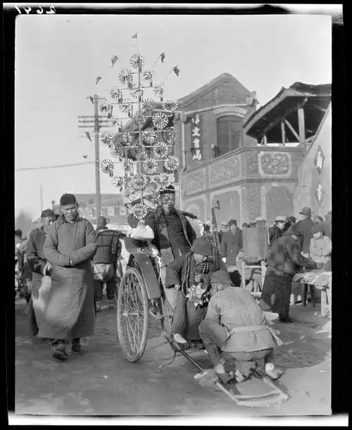 北京黄包车和玩具风车 - 老照片图库 - 老照片修复—41图片修复中心