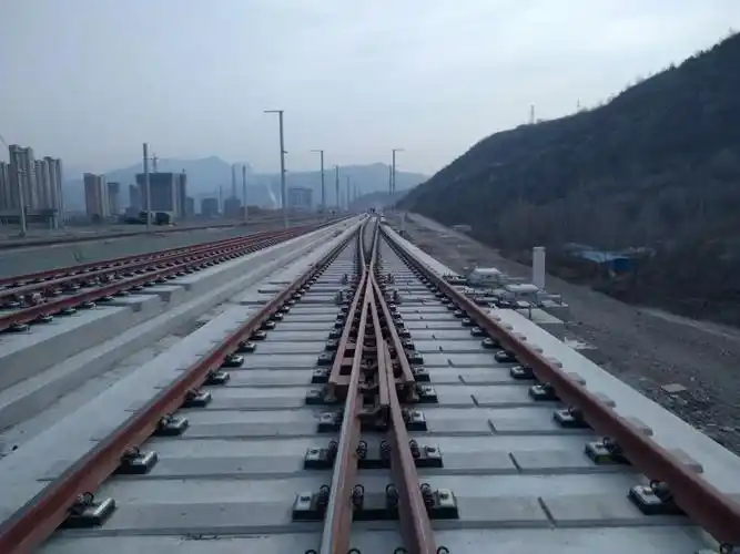 京沈高铁承德段探访 - 美篇