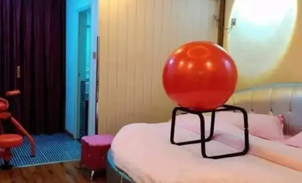 只要离开了家,就需要解决住宿问题,一般游客们会提前在网上订酒店