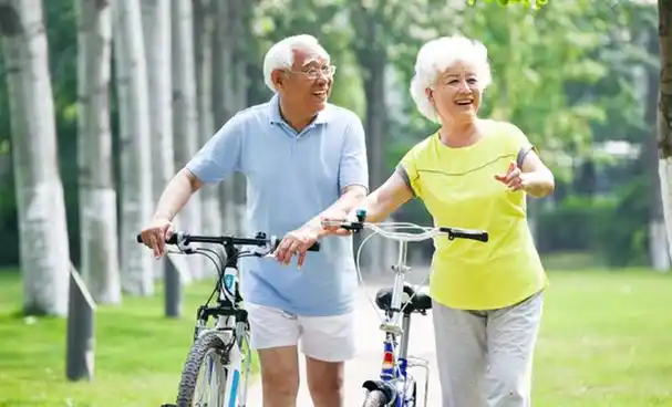 如何加强老年人健康教育