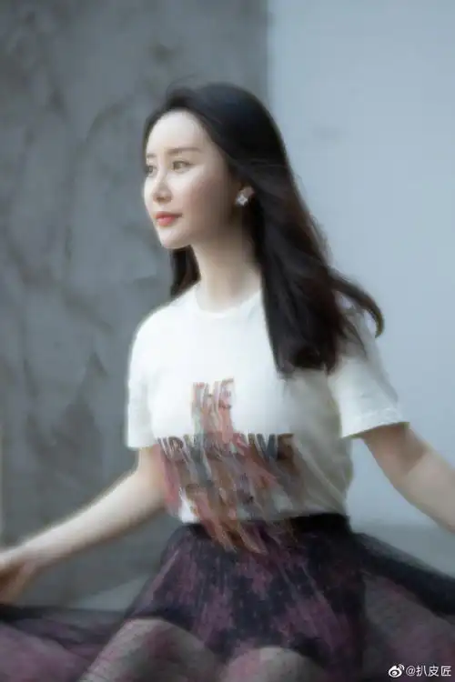 舒畅否认隐婚生子