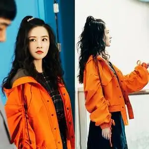 温暖的抱抱李沁同款衣服早春新橘黄色棒球服女短款飞行员夹克外套