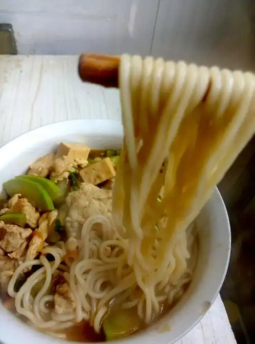 西葫芦鸡蛋打卤面