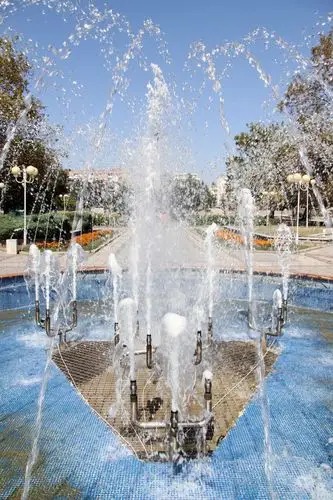 喷泉图片_喷泉图片大全_全景图片