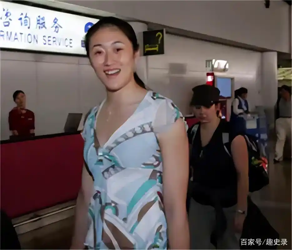 前女排国手刘亚男近况如何?曾带领女排夺冠,现退役成高官!