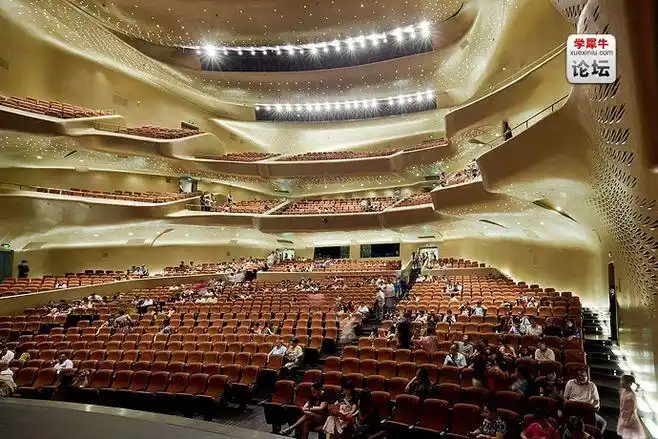guangzhou-opera-14.jpg