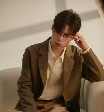 陪在一起就可以了7-30 16:27来自 iphone 13 pro max已编辑陈越大越越