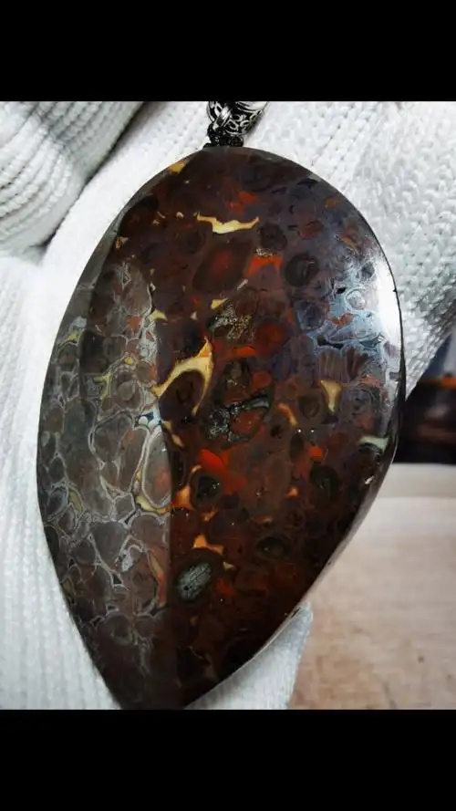 稀有五彩金属球粒陨石!收藏级!强磁!