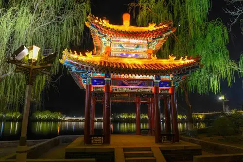 夜幕下美轮美奂的怀柔