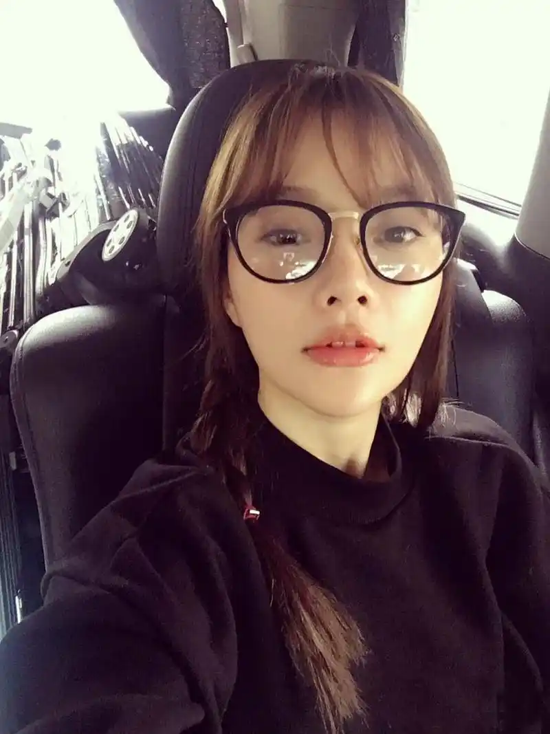 李小璐是巨婴 网友喊话:请勿诋毁!