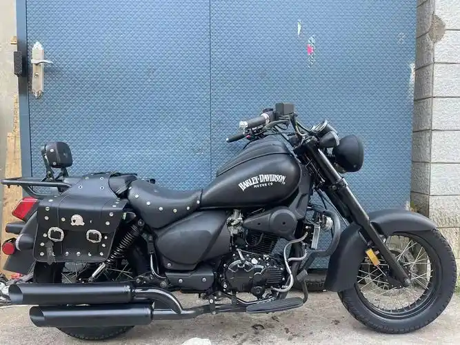 进口哈雷滑翔正三轮金刚狼复古巡航太子旅行重机大踏板拿铁摩托车已售