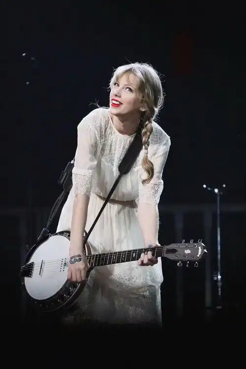 你收藏霉霉的最美的照片有哪些