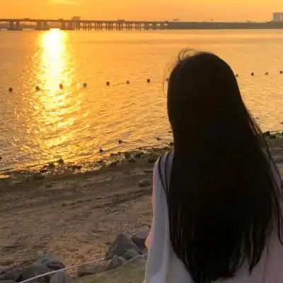 头像女简单干净气质背影77张_女生头像_头像屋