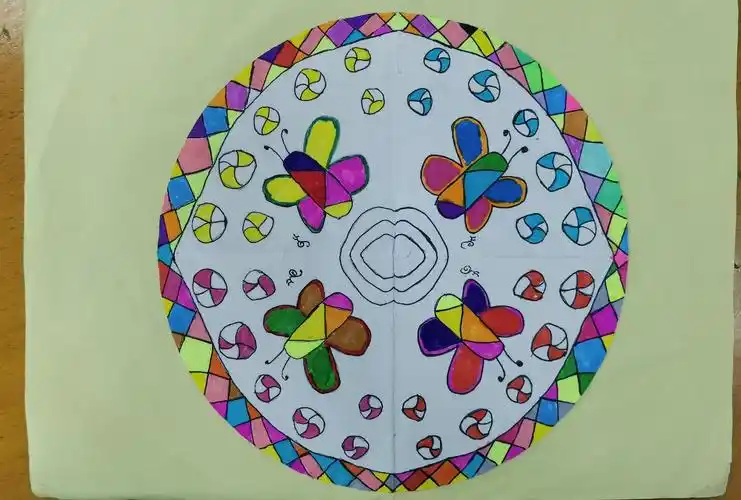 2020上五1班《多彩的民族传统纹样》