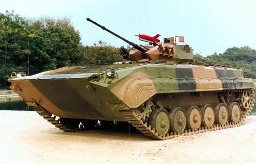换装新式炮塔的中国86型步兵战车