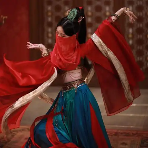 少女大人有些英雄救美的初遇都是为了后来的以身相许