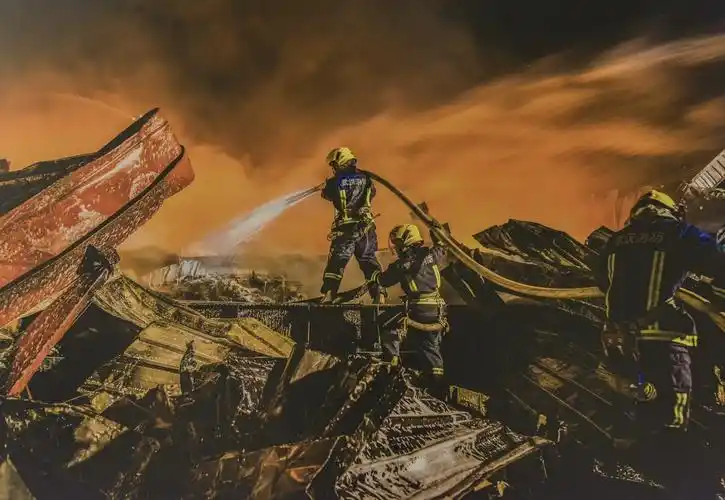 消防作业摄影作品