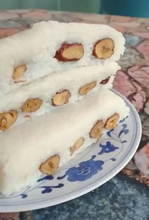 小时候的味道甜甜糯糯的江米糕