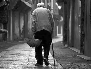 父亲老了病了 如何安享天伦之乐