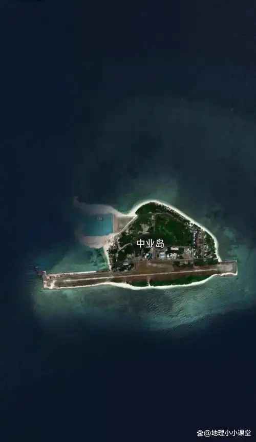 中业岛,位于中国南海中部海域.该岛的陆地面积约为0.