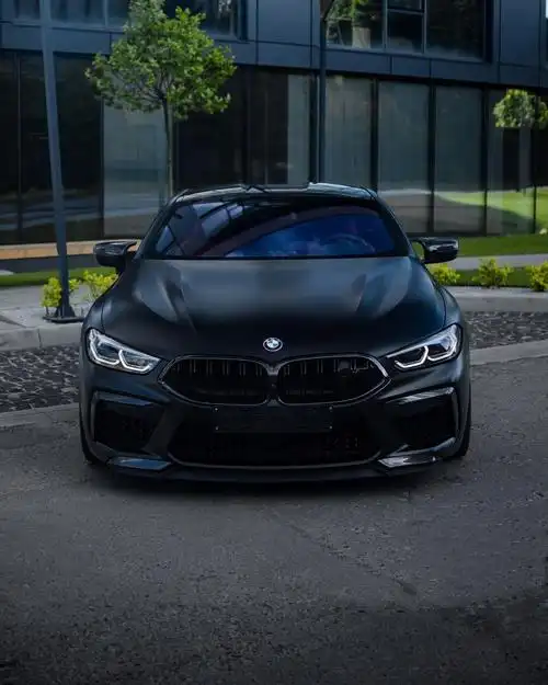 【你喜欢的黑武士来了,宝马m8 competition】浏览信息,看到了宝马m8