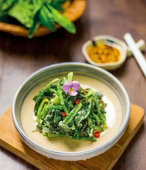 粉蒸菠菜的做法-锦囊菜谱