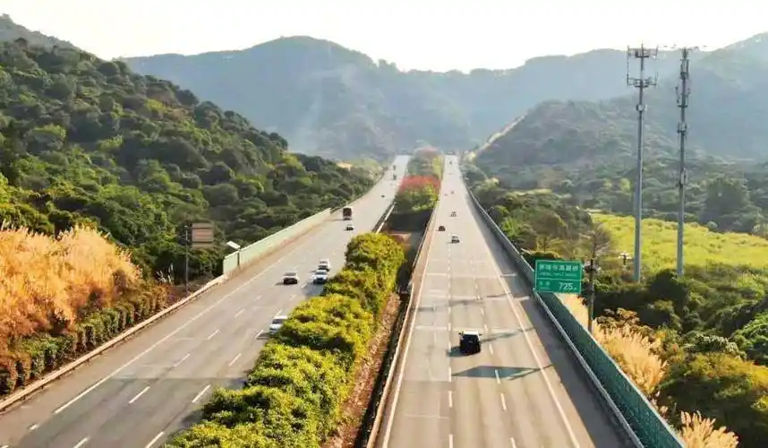 广惠高速今日迎返程高峰,日均车流将达23万辆