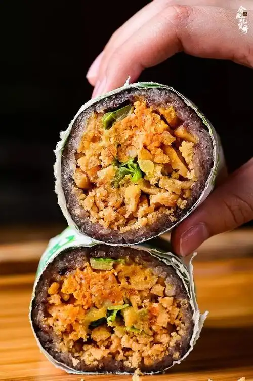 最美的圣诞宣言,莫过"我养你啊",超人气的一捧饭团,霸都免费送!