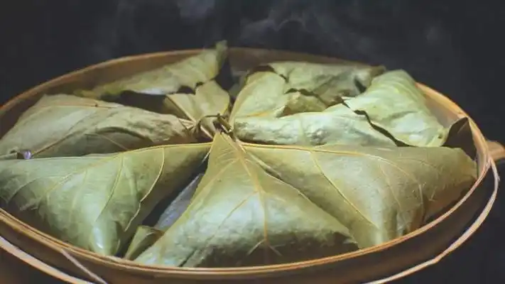 夜雨丨罗邦万:桐叶粑儿香-上游新闻 汇聚向上的力量