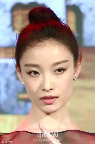 美人计 | 为啥倪妮变得这么有风情?选对眼妆你也可以